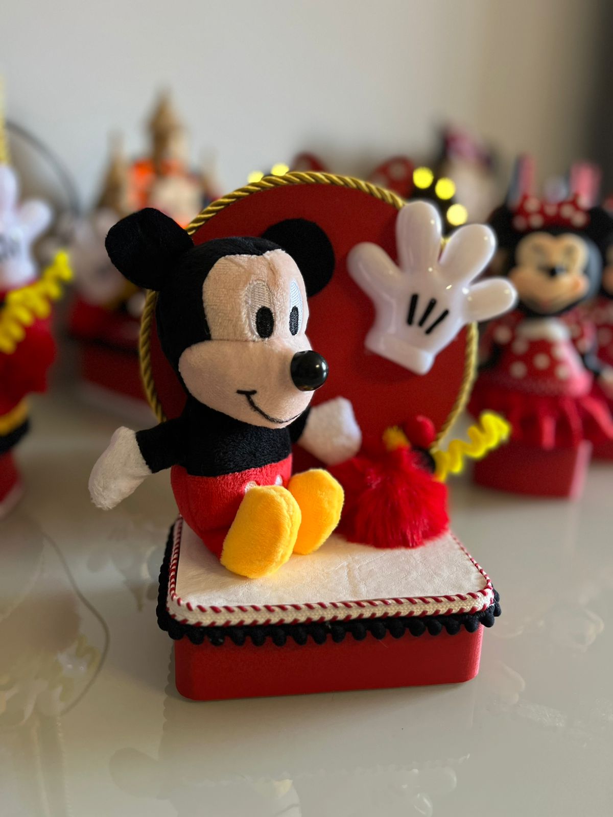 Lata cenário metálica