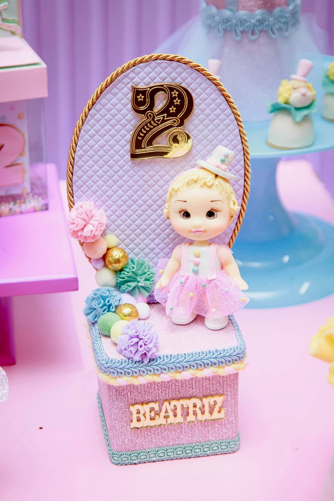 Caixa 8x8 com fundo e biscuit